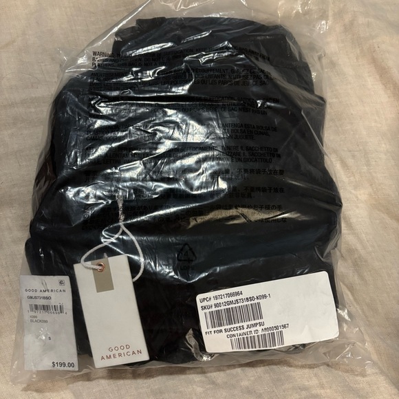 NWT Good American Fit For Success Jumpsuit Black099
Small - Picture 7 of 7